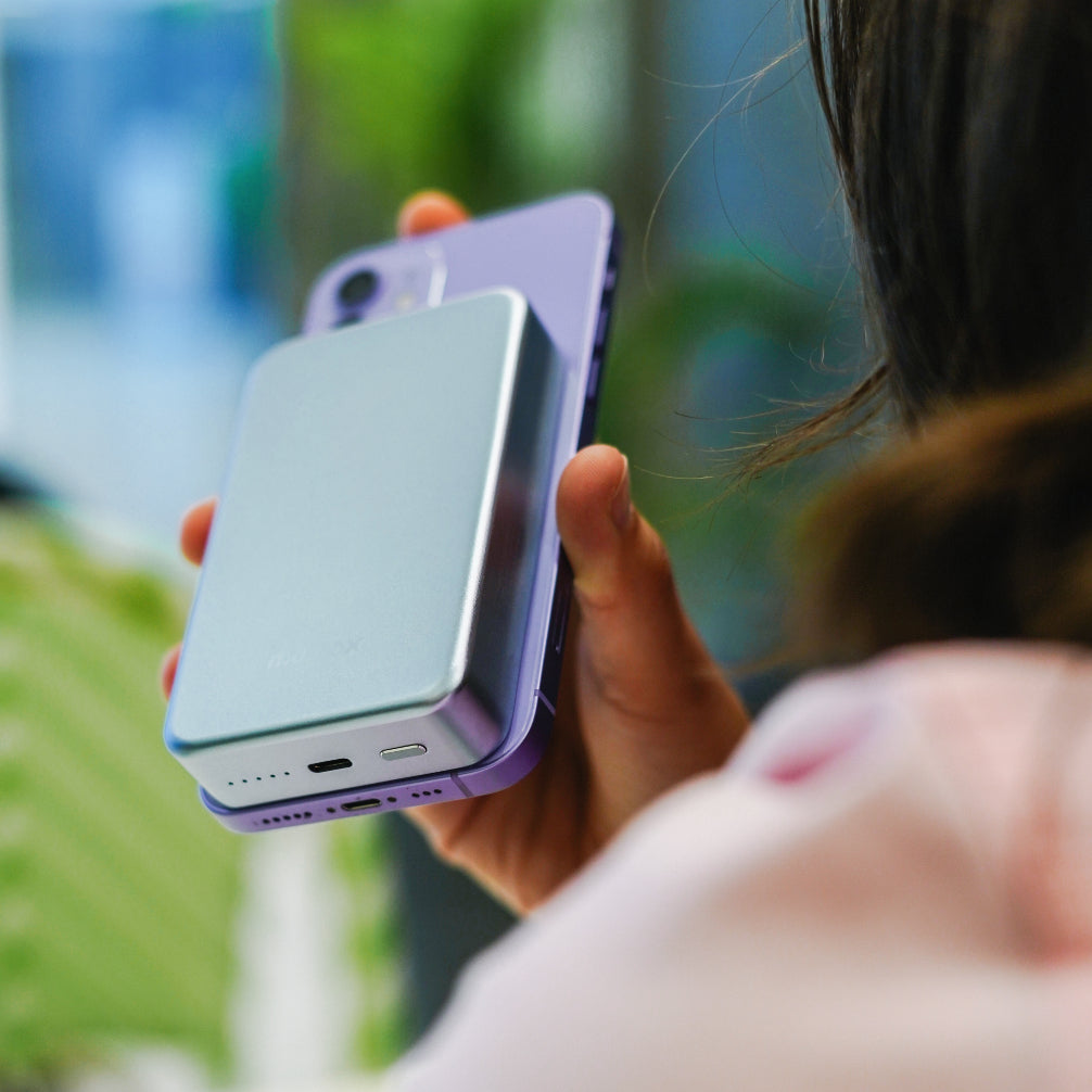 بطارية متنقلة Momax Q.Mag Power 7 مغناطيسية لاسلكية بسعة 10000mAh | أزرق بطارية متنقلة Momax Q.Mag Power 7 مغناطيسية لاسلكية بسعة 10000mAh | أزرق